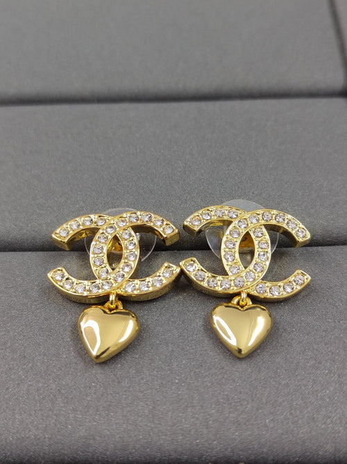 18K Chanel Classic Diamond Heart Earrings