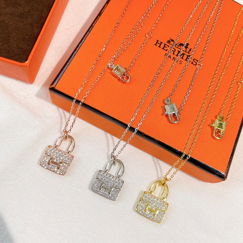 18K Hermes Amulettes Constance Pendant Necklace