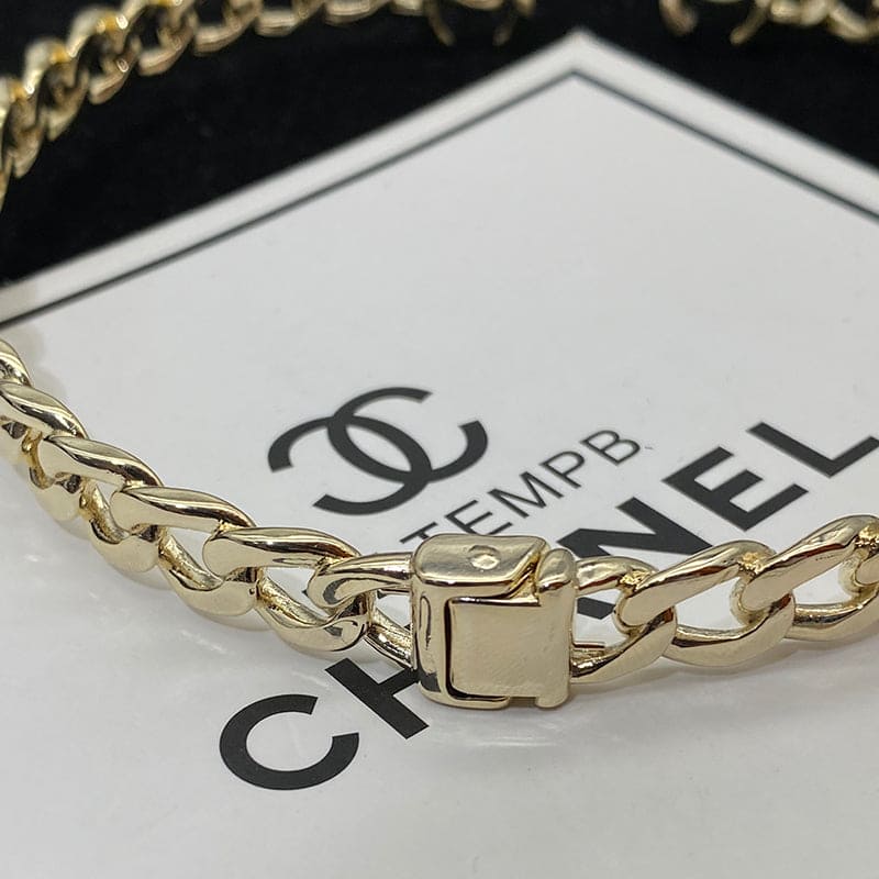 18K Chanel Interlocking Cuff Logo Choker Necklace