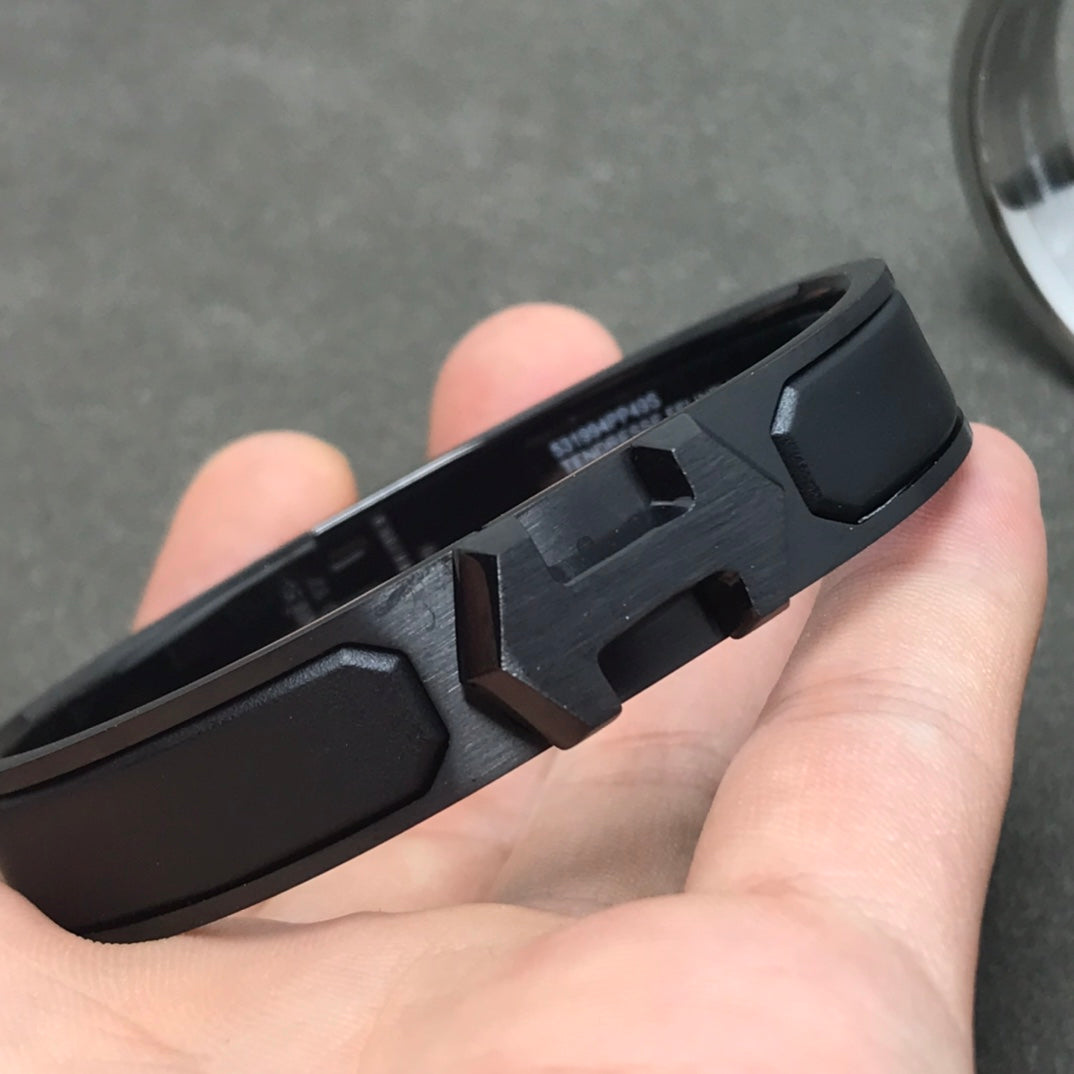 18K Hermes Super Black Bracelet