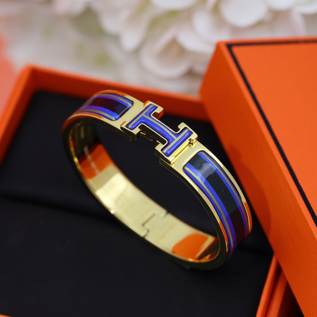 18K Hermes Clic Purple Bracelet