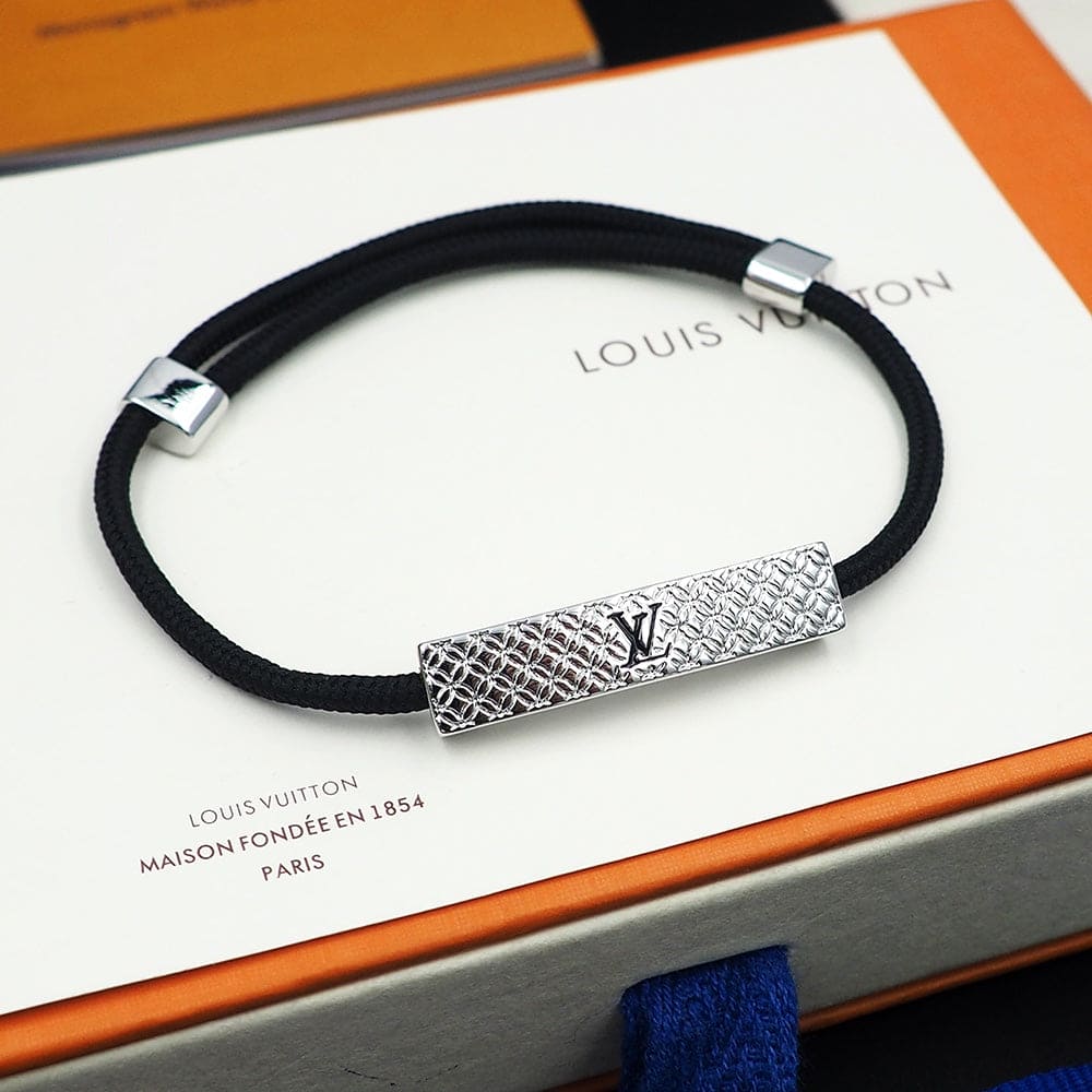 18K Louis Vuitton Champs Elys ̈¦es Black Bracelet