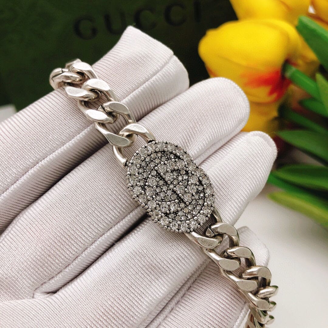 18K Gucci Double Script Diamonds Necklace