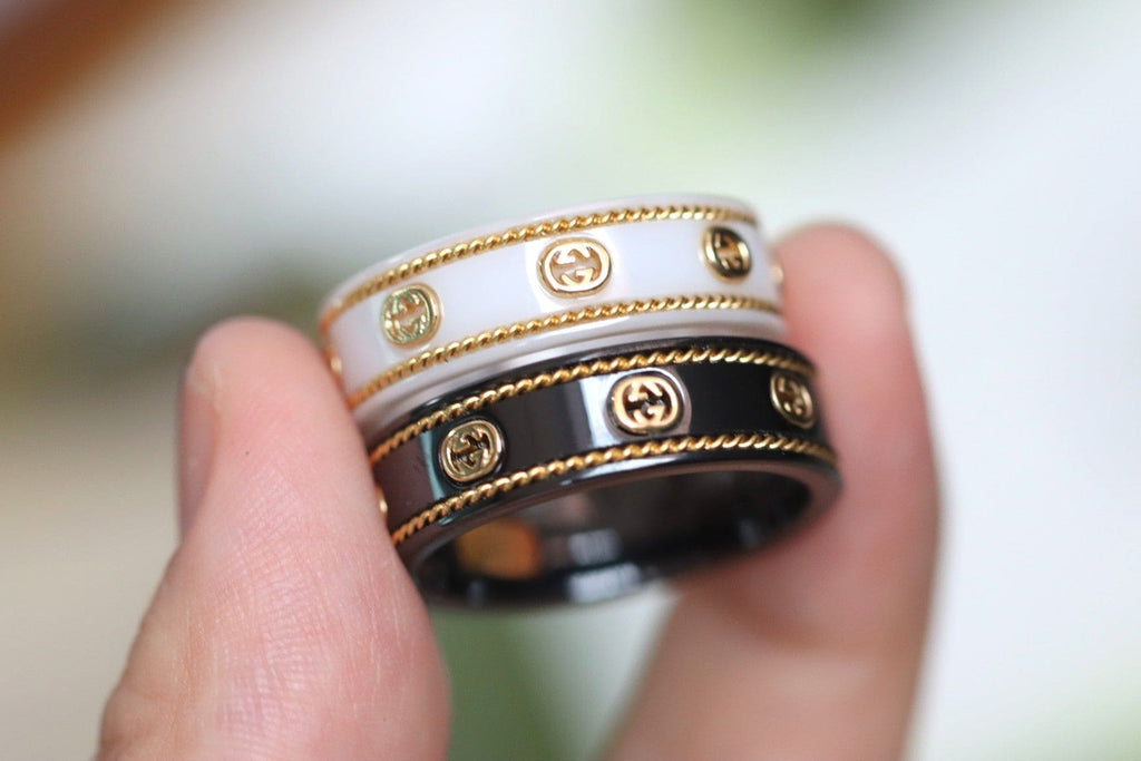 18K Gucci Double Interlocking Gucci Icon Black Corundum Ring