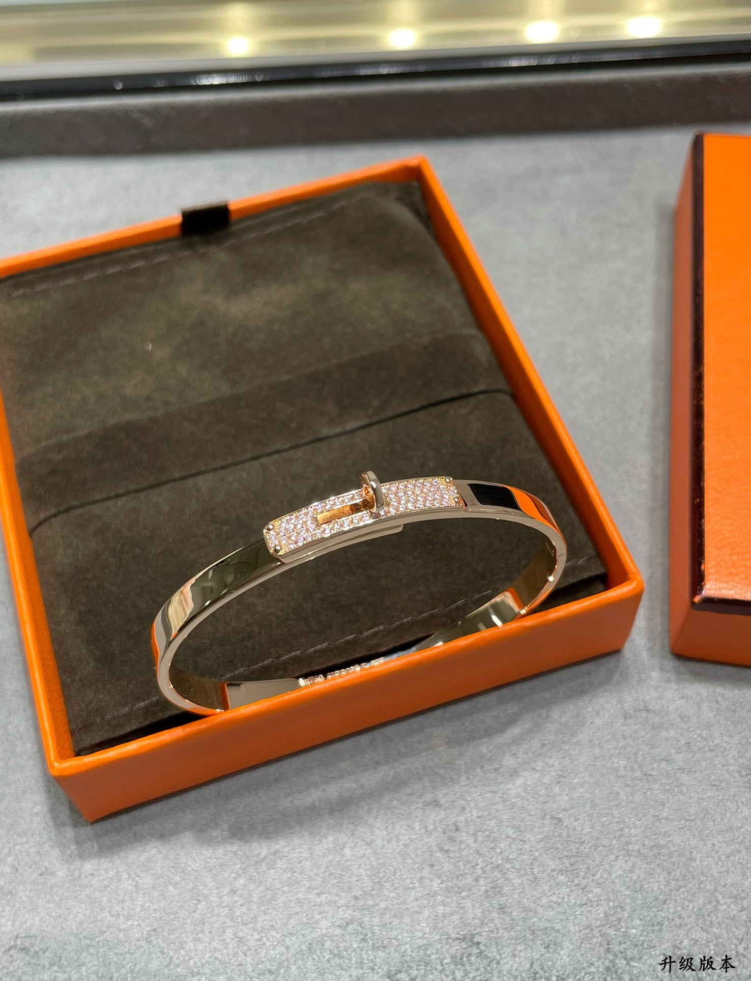 18K Hermes Kelly Small Model Diamond Bracelet