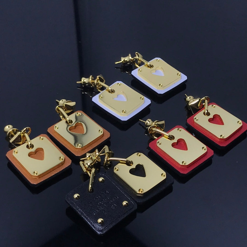 18K Hermes As De Celine White Earrings