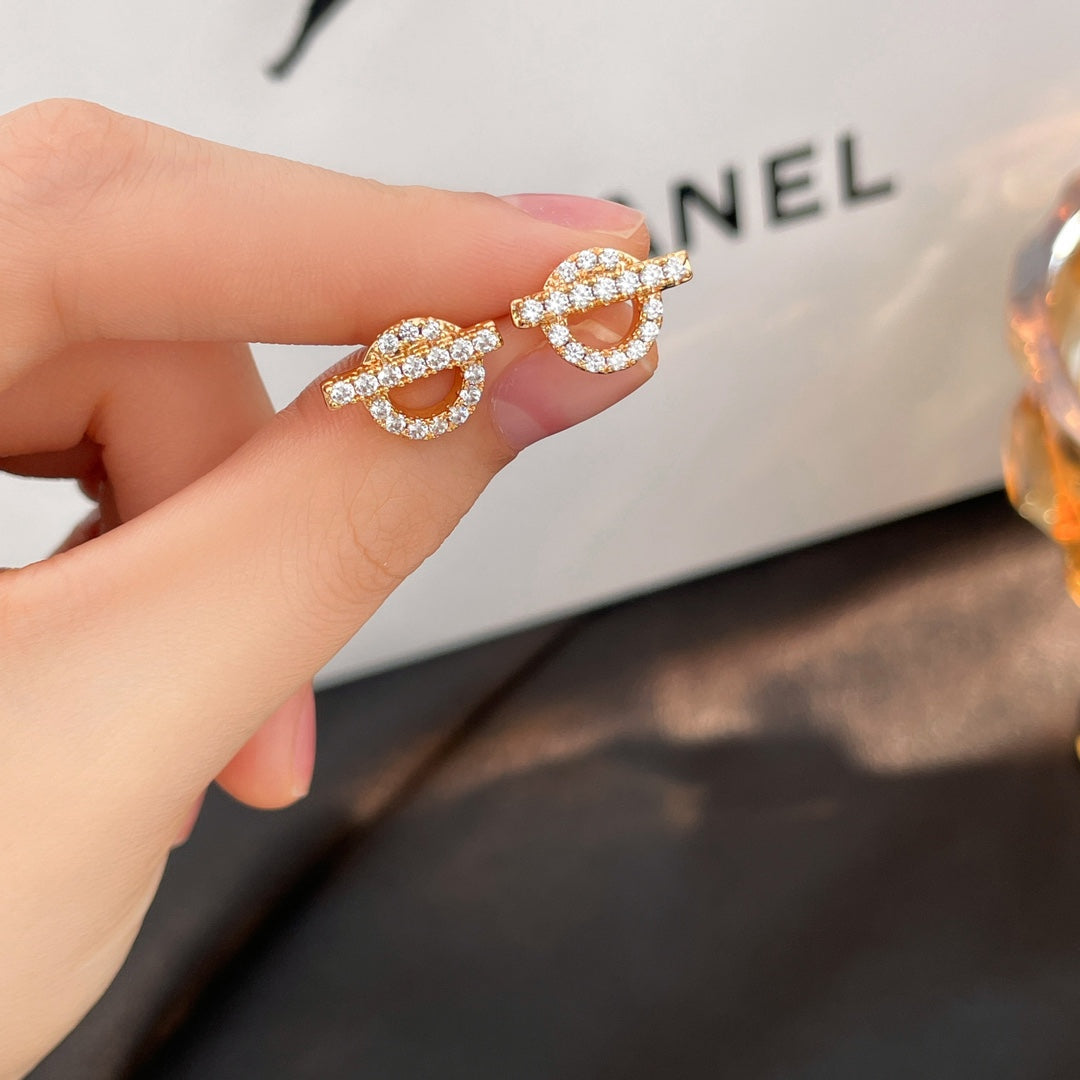 18K Hermes Finesse Diamond Stud Earrings
