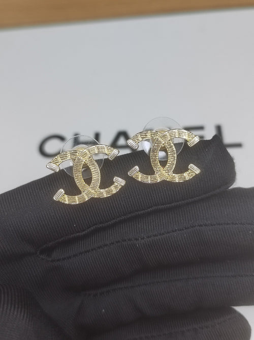 18K Chanel Classic Earrings