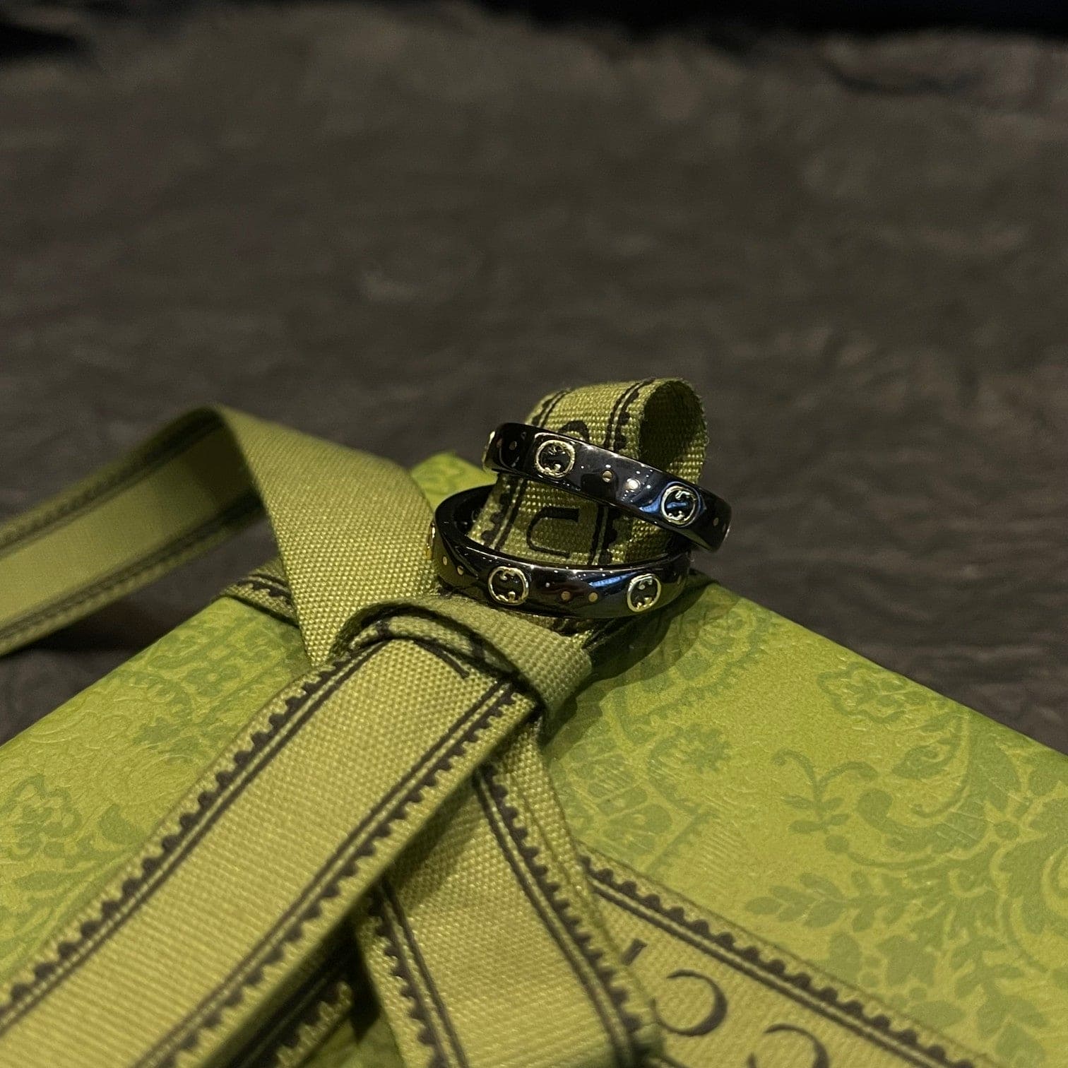 18K Gucci Double Icon Black Corundum Ring