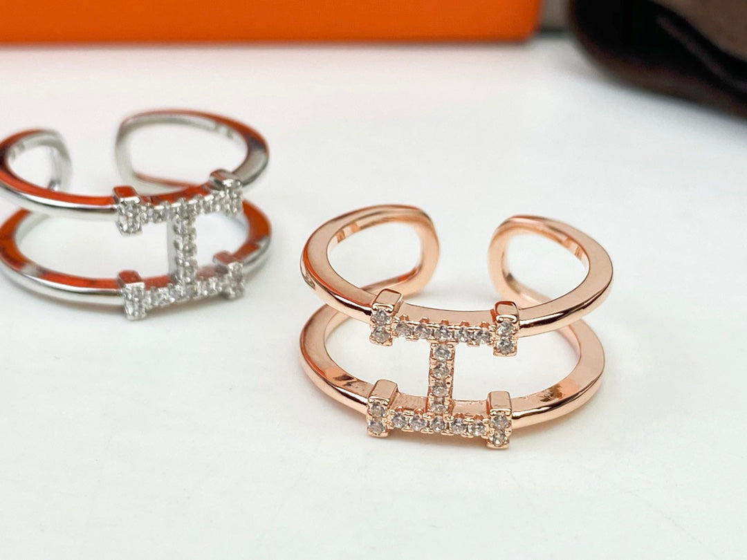 18K Hermes Ever Chaine D'ancre Ring