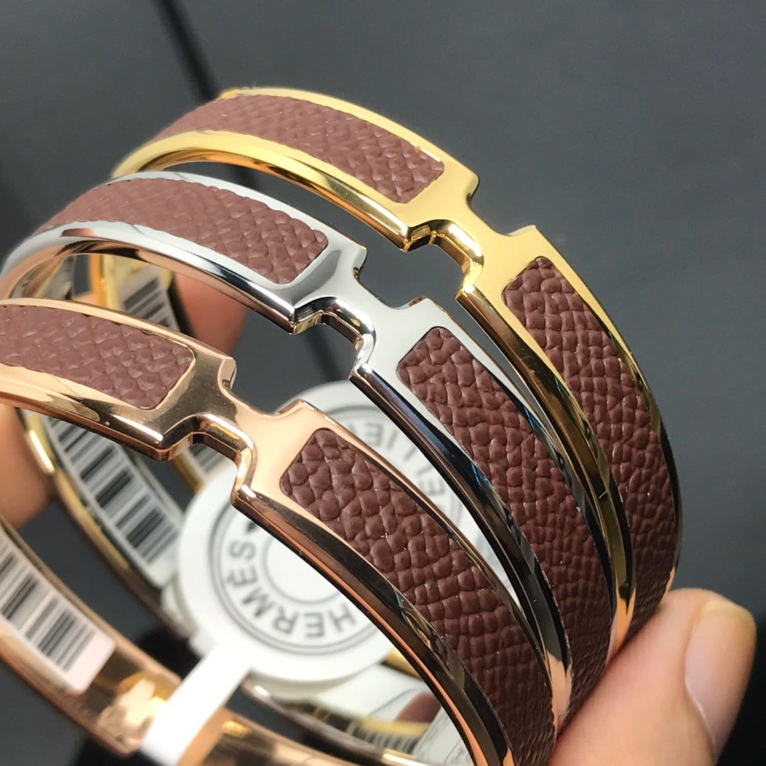 18K Hermes Olympe Light Brown Bracelet