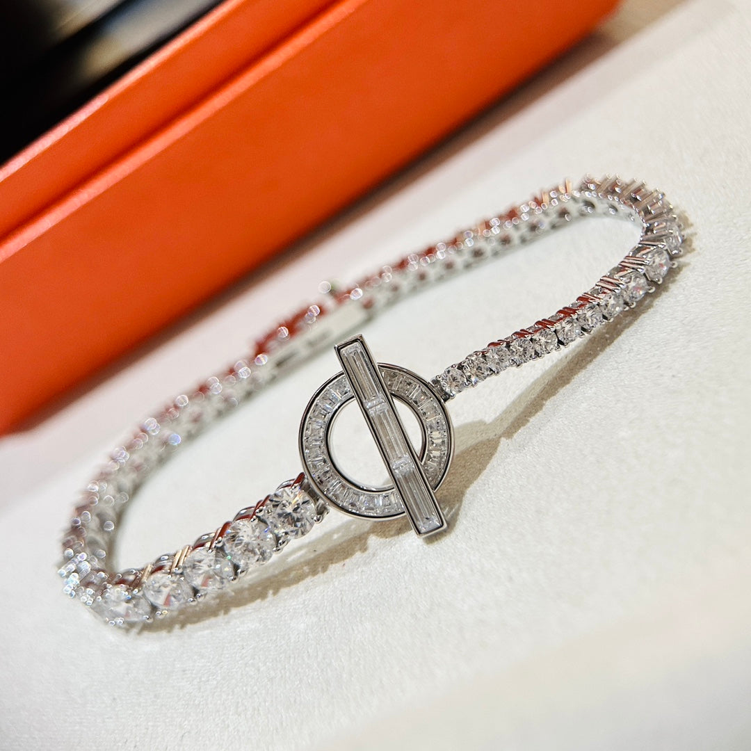 18K Hermes Finesse Link Diamond Bracelet