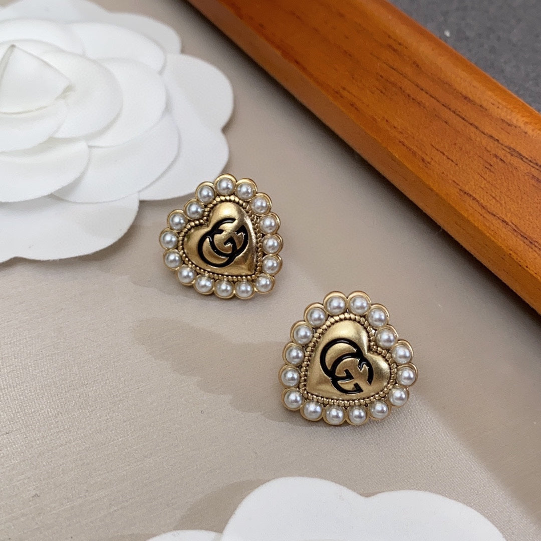 18K Gucci Double Heart Pearl Earrings