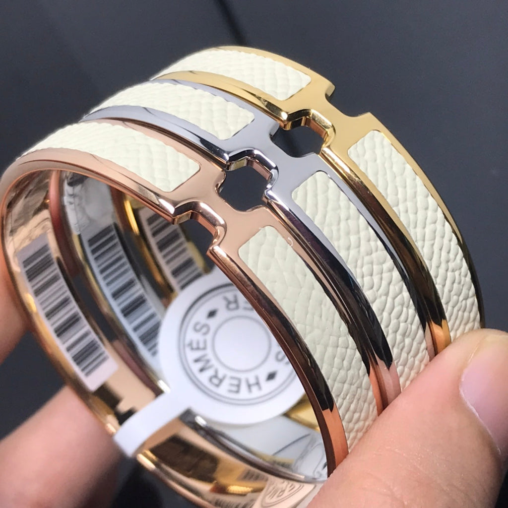 18K Hermes Olympe White Bracelet
