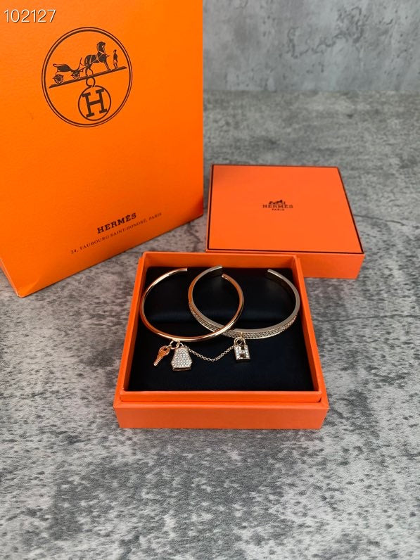 18K Hermes Kelly Cadenas Bracelet