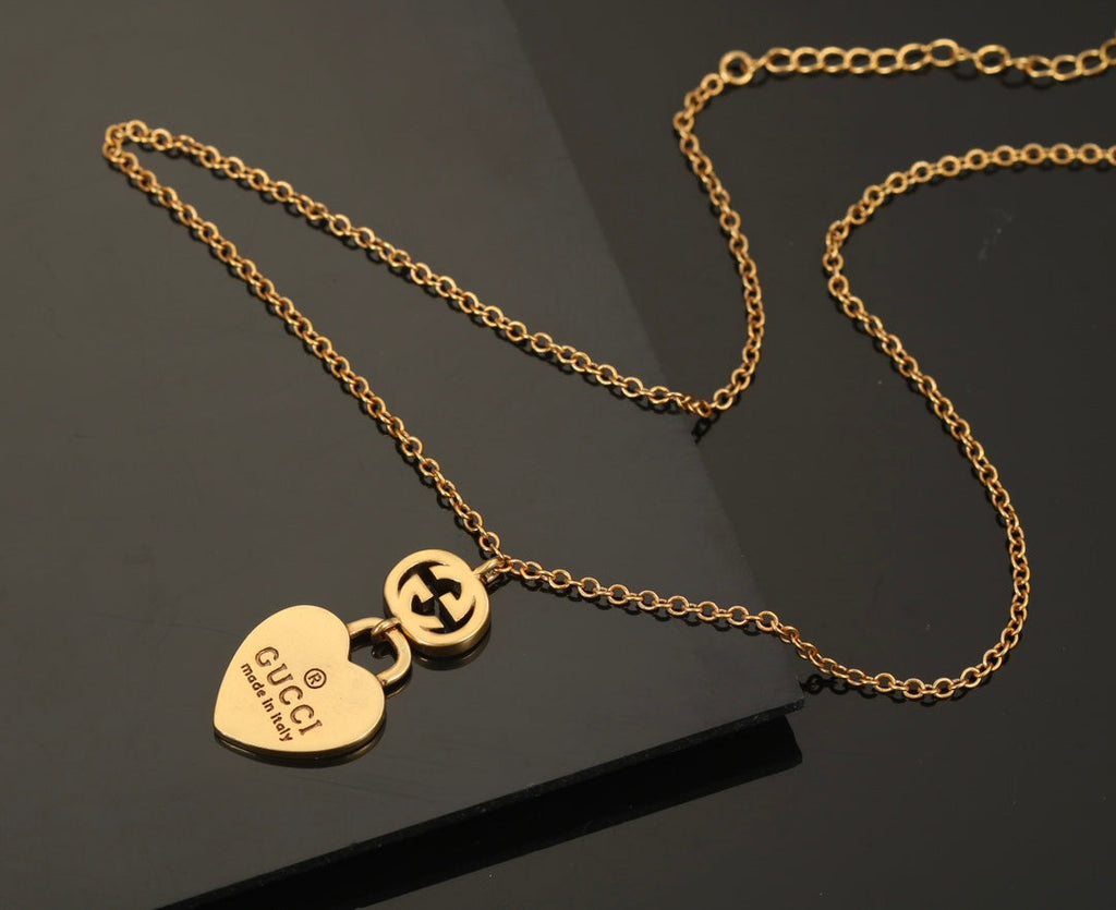 18K Gucci Double Heart Pendant Necklace