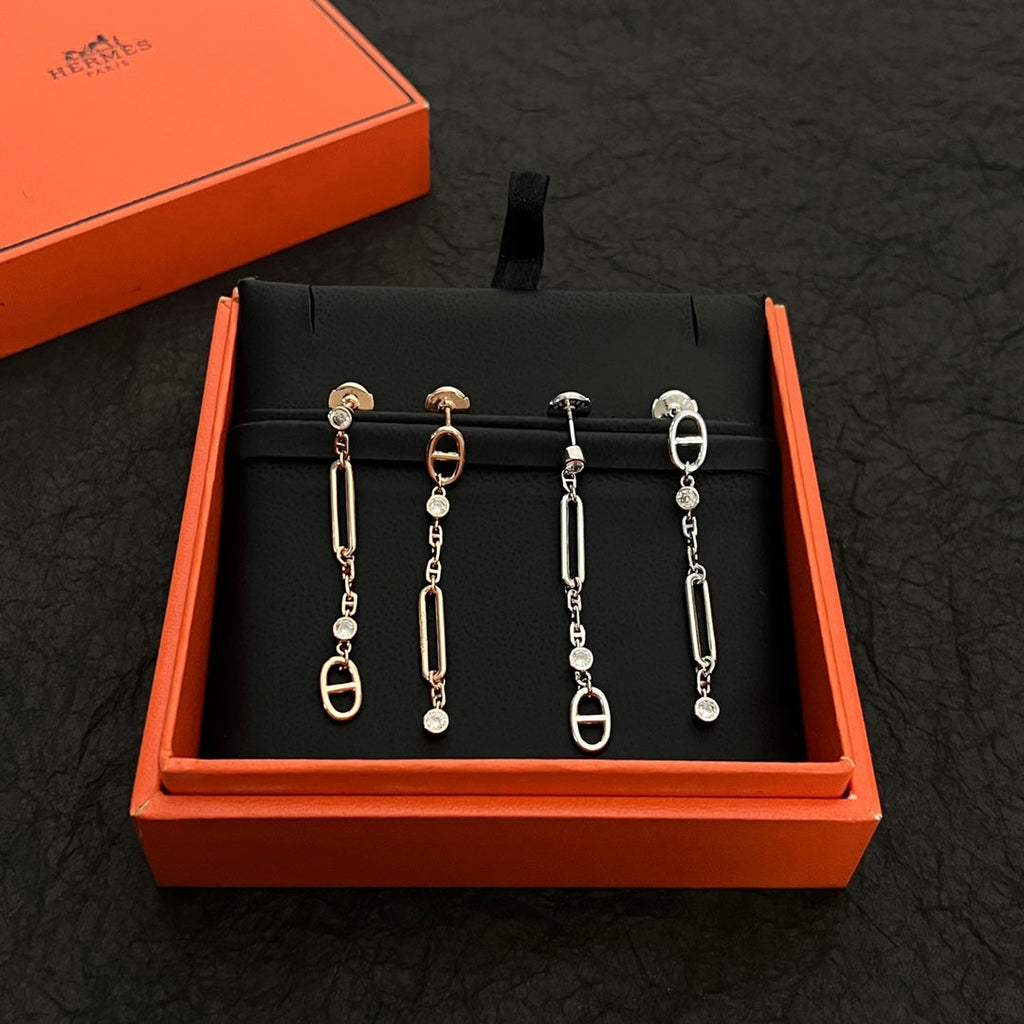 18K Hermes Chaine D'ancre Chaos Earrings