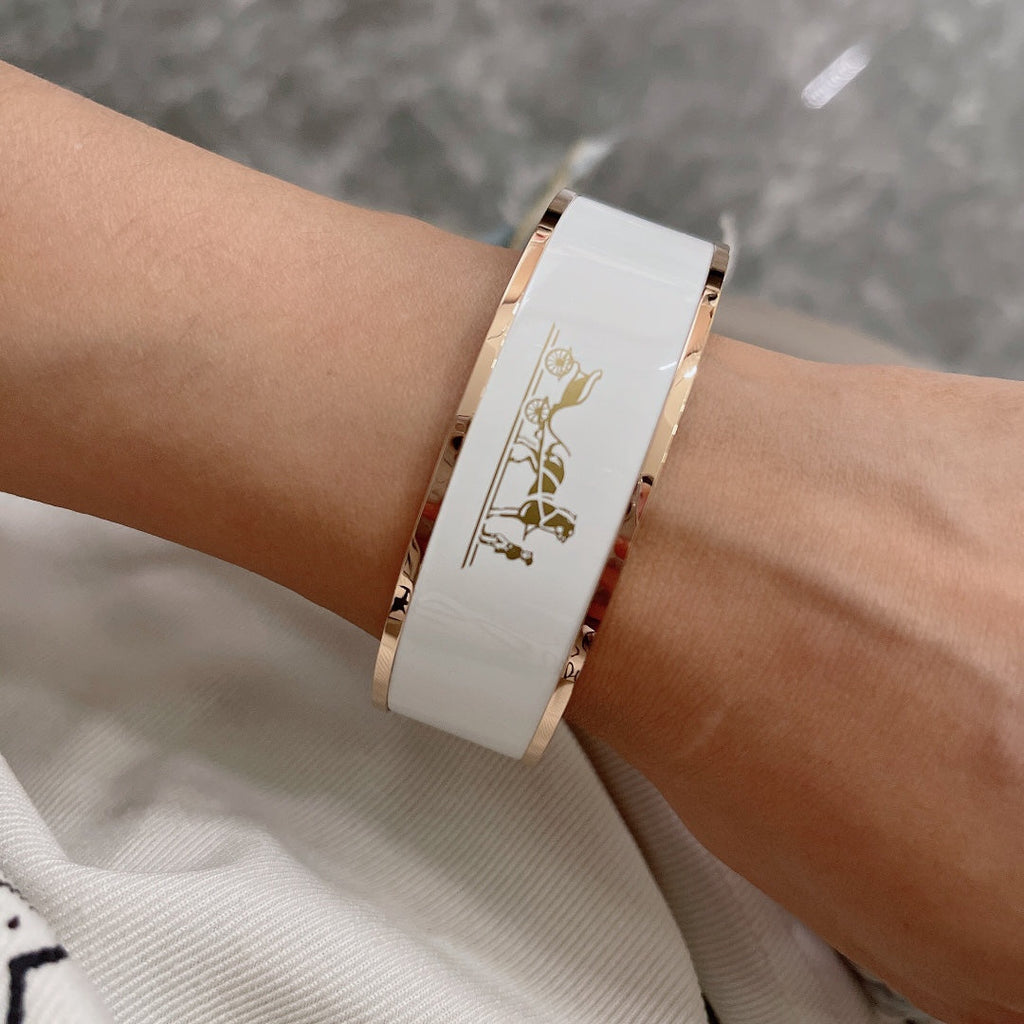 18K Hermes Enamel Cal ̈ ̈che Wide Bangle Bracelet