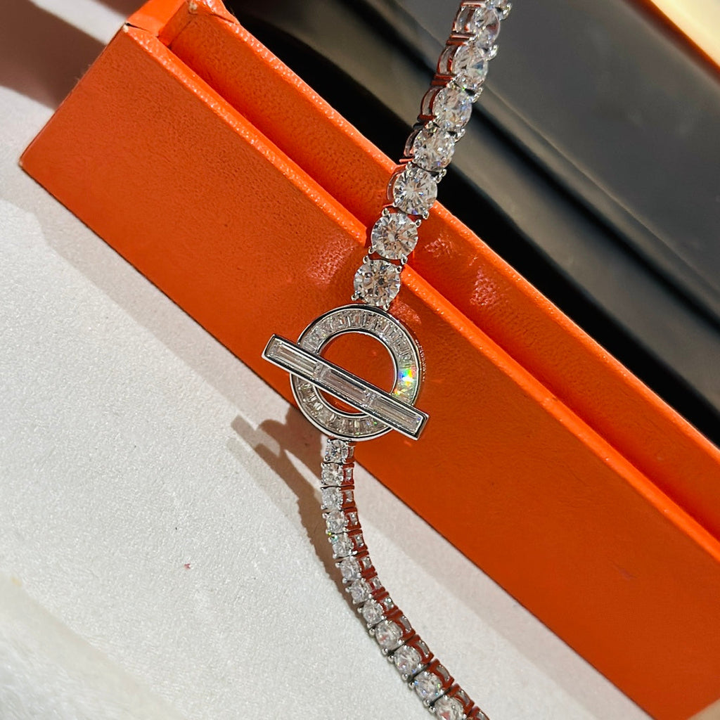 18K Hermes Finesse Link Diamond Bracelet