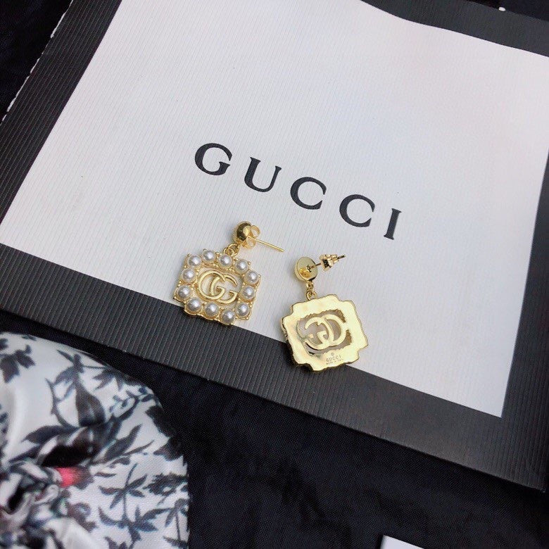 18K Gucci Double Square Pearls Earrings