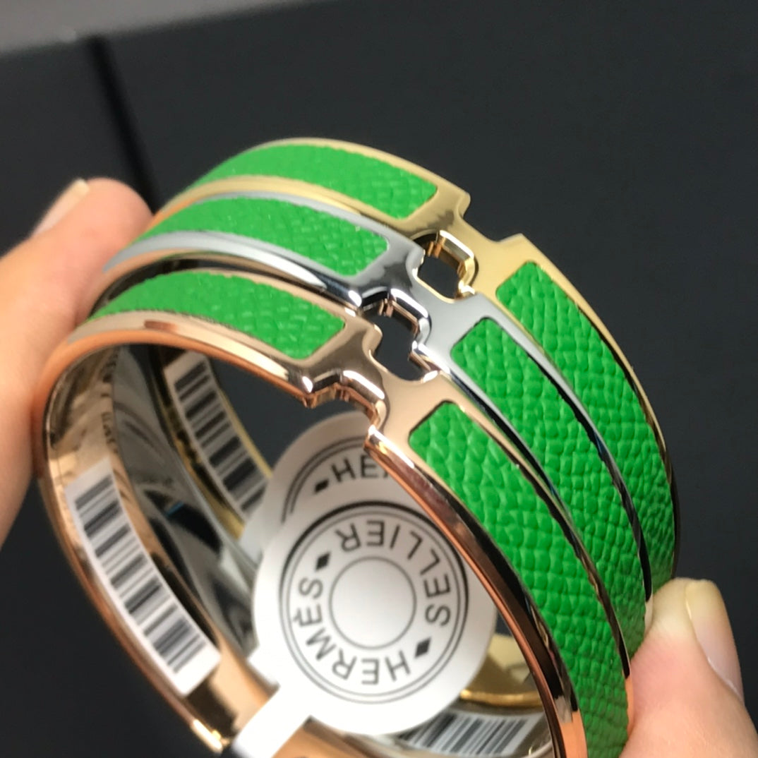 18K Hermes Olympe Green Bracelet