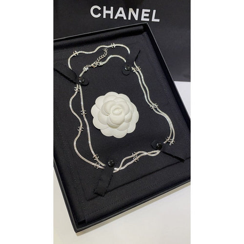 18K Chanel 24B Flowers Long Necklace