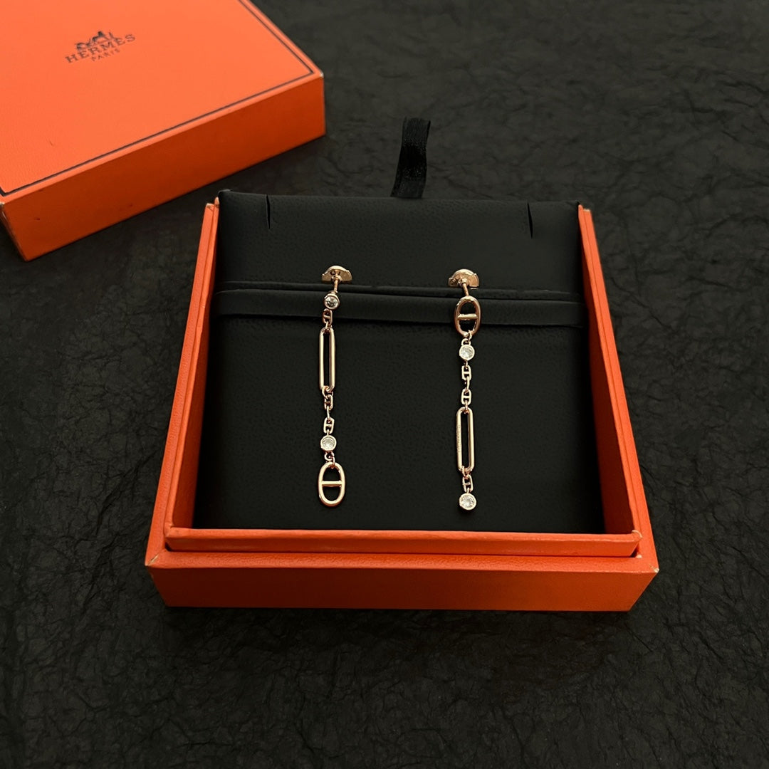 18K Hermes Chaine D'ancre Chaos Earrings