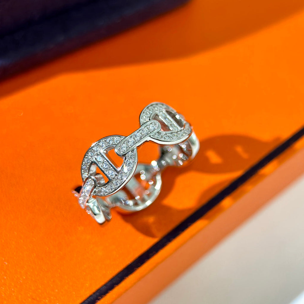 18K Hermes Chaine d'Ancre Enchainee Diamond Ring