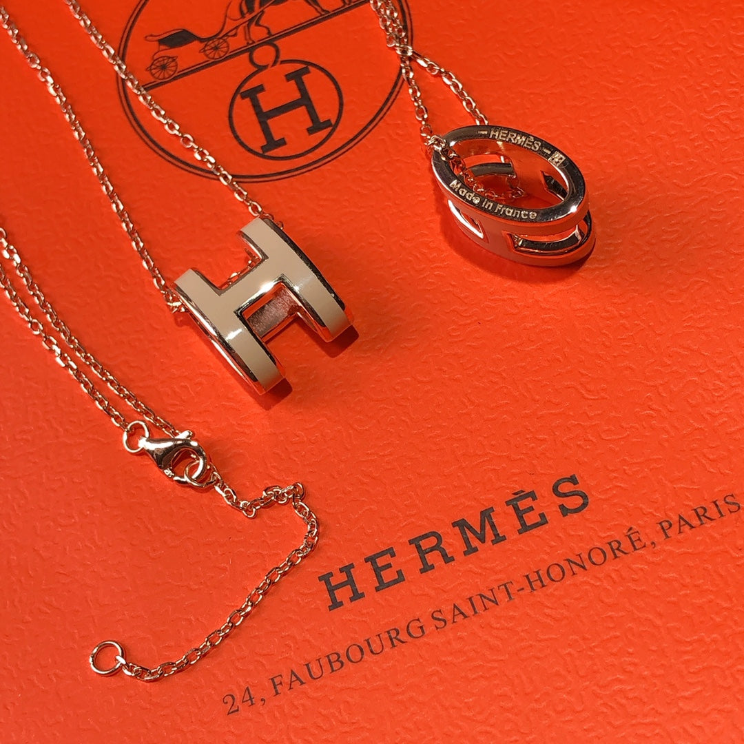 18K Hermes Mini Pop Grey Necklace