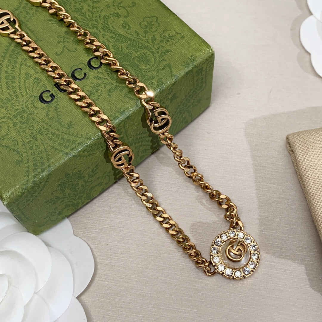 18K Gucci Double Flower Necklace