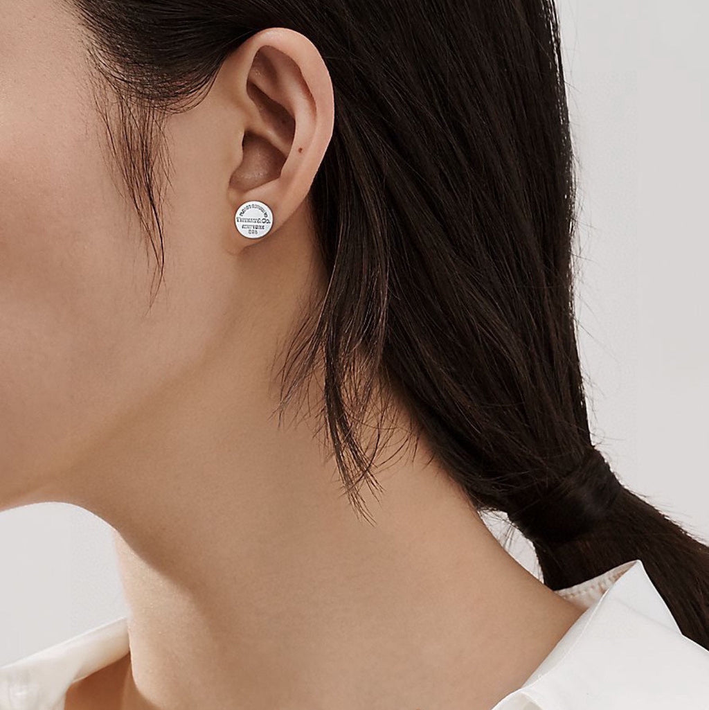 18K Tiffany Return to Circle Stud Earrings