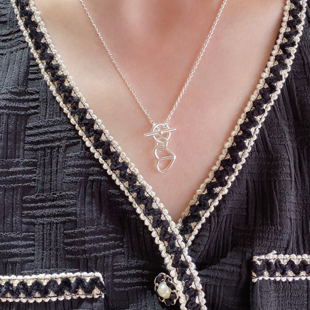 18K Hermes Cache-coeur Amulette Pendant Necklace