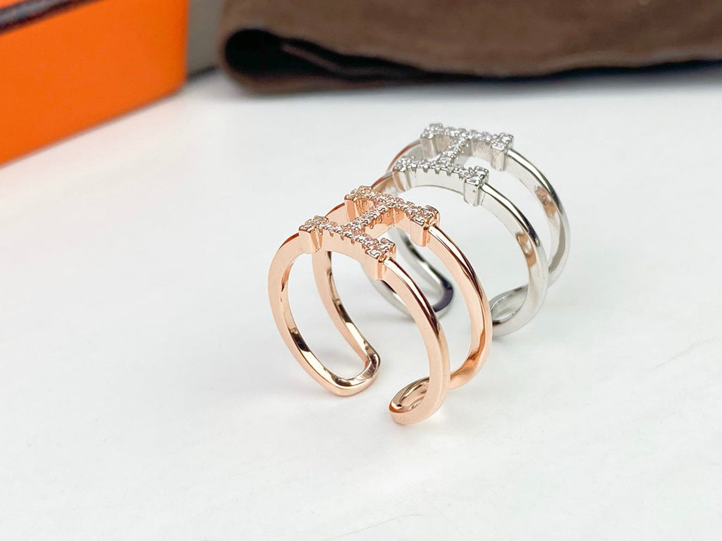 18K Hermes Ever Chaine D'ancre Ring