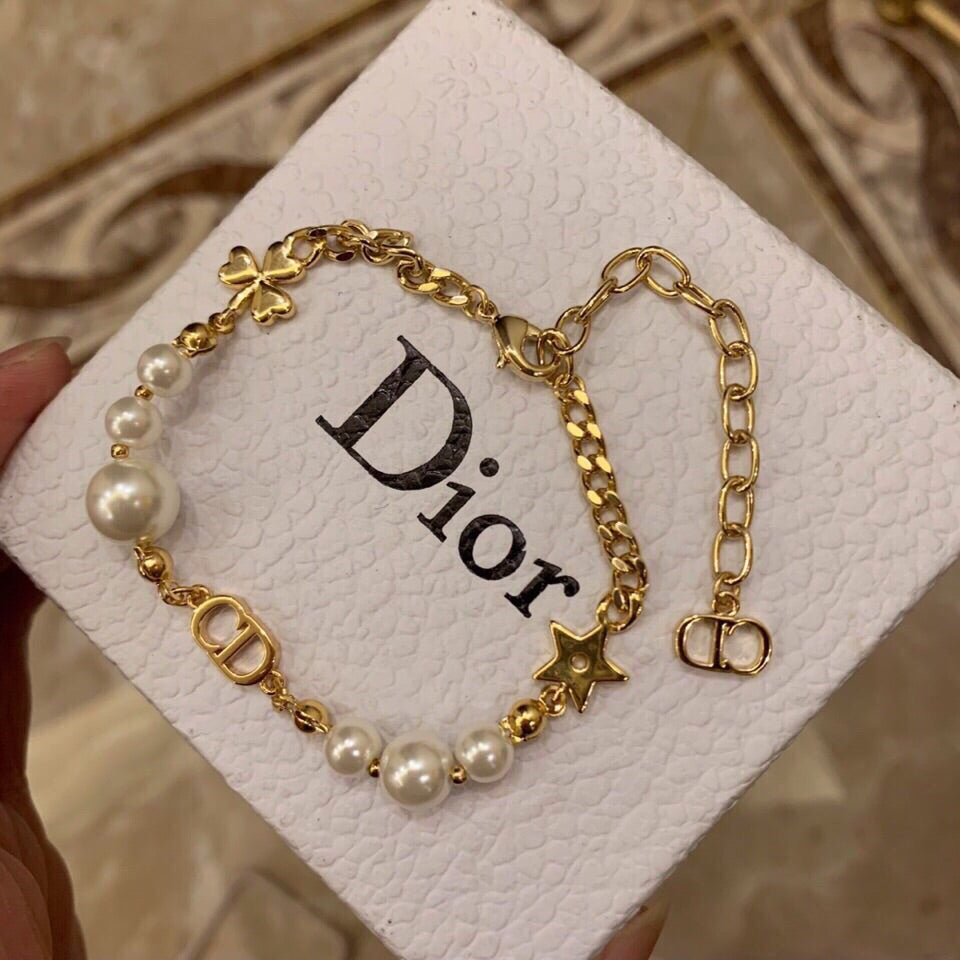 18K Dior Petie Pearls Bracelet