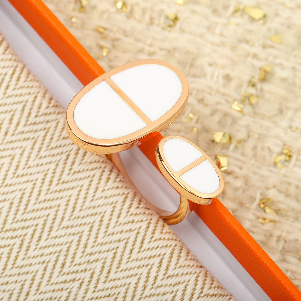 18K Hermes Chaine D'ancre Verso Large Ring