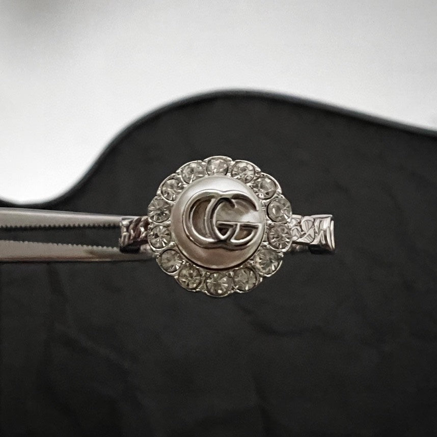 18K Gucci Double Pearl Ring