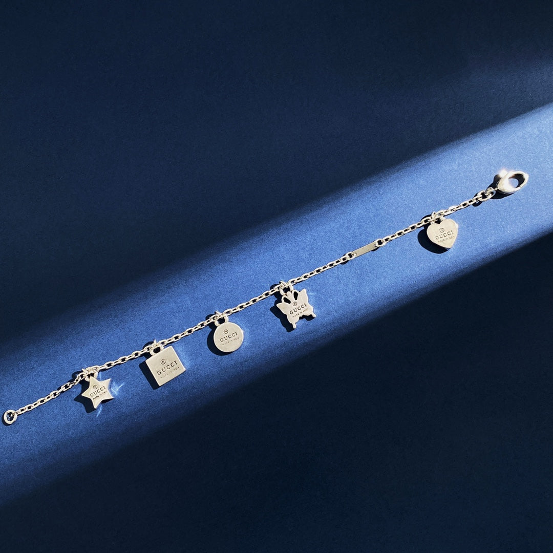 18K Gucci Double Letter Bracelet