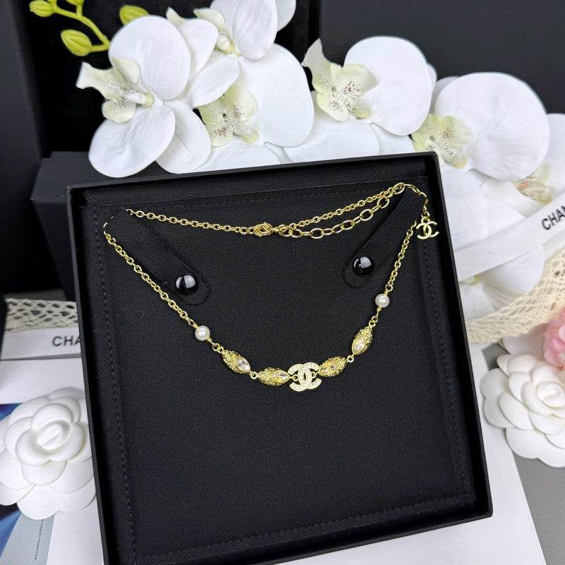 18K Chanel 26C Crystal Gold Necklace