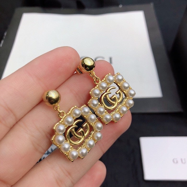 18K Gucci Double Square Pearls Earrings
