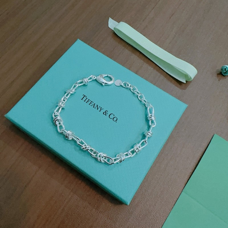 18K Tiffany Return to Lock Bracelet