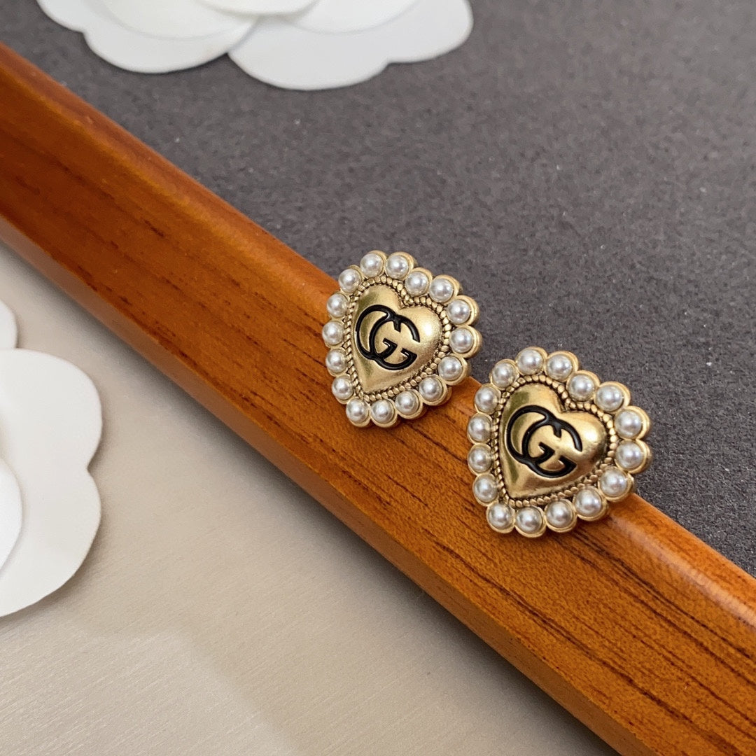 18K Gucci Double Heart Pearl Earrings