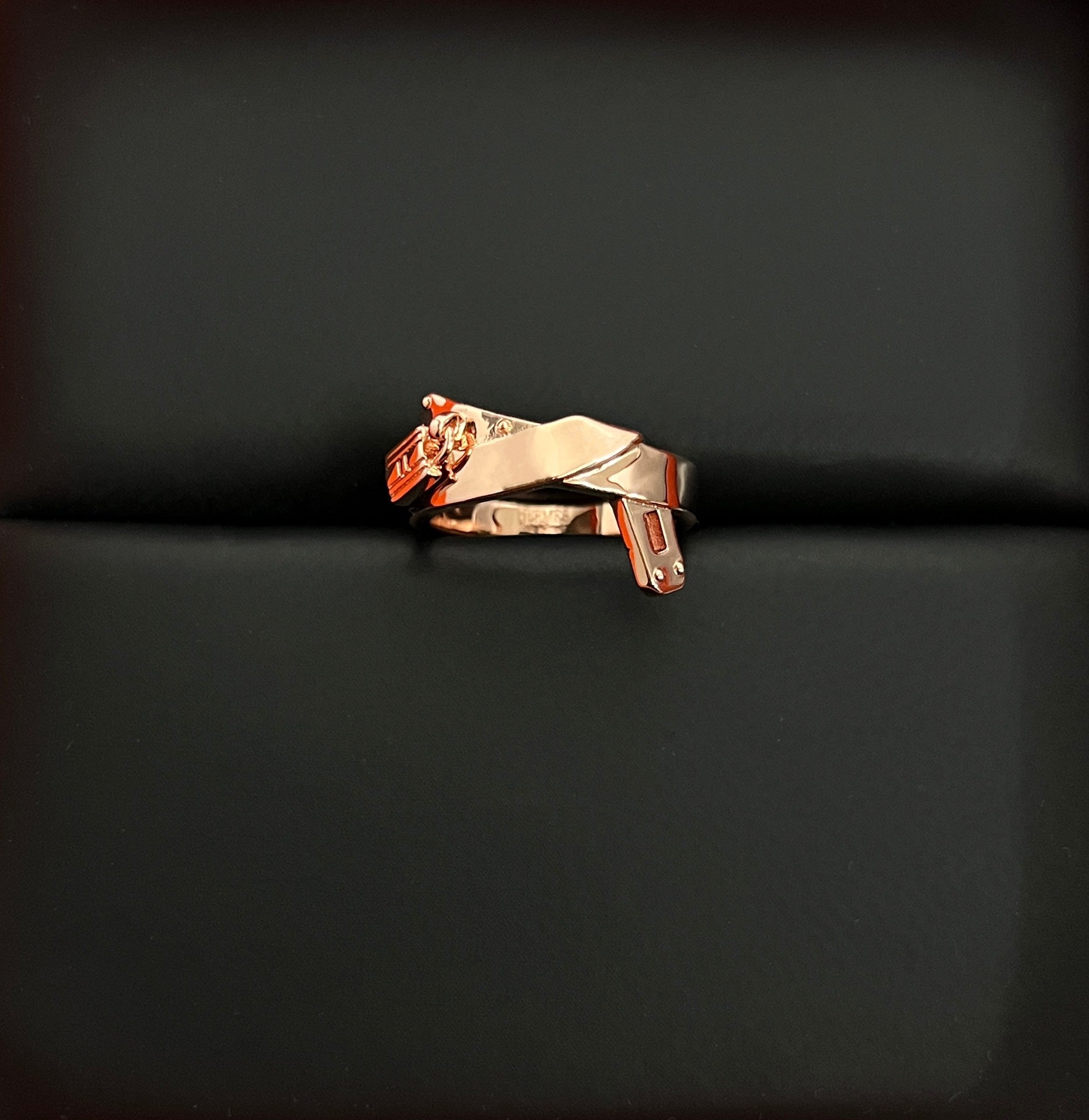 18K Hermes Kelly Gavroche Ring
