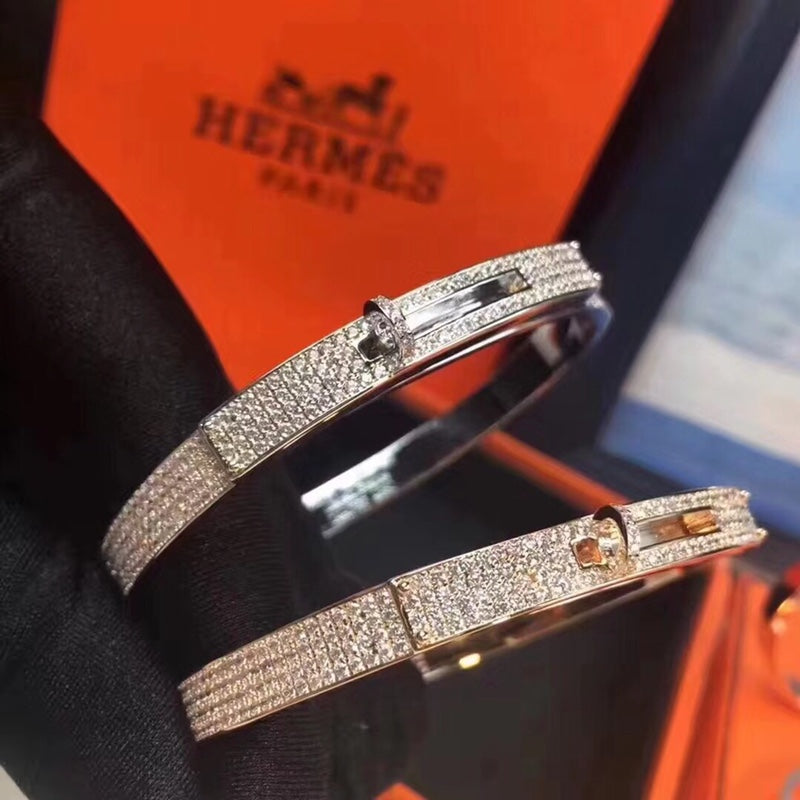 18K Hermes Yellow Gold Kelly Diamonds Bracelet