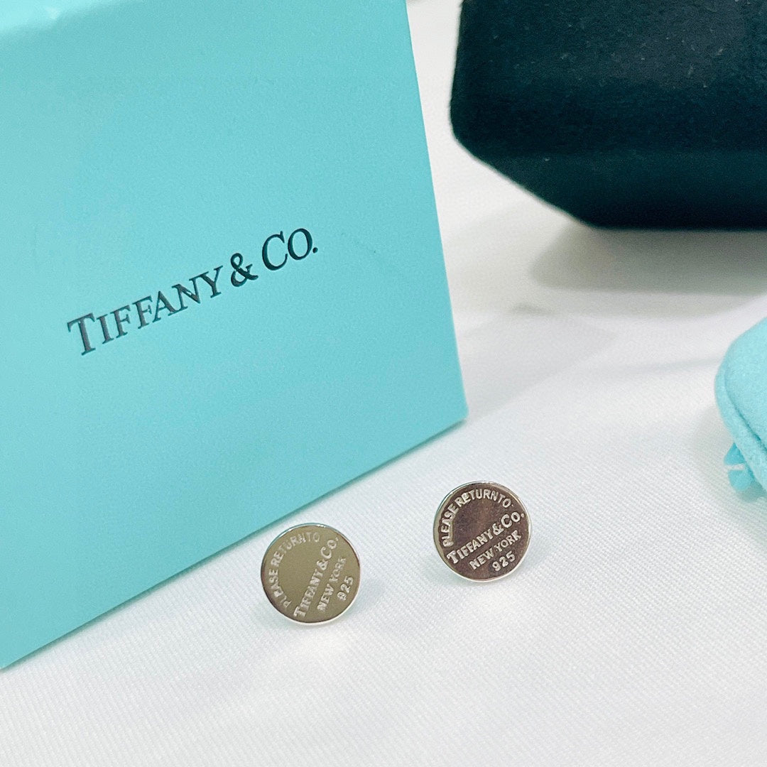 18K Tiffany Return to Circle Stud Earrings