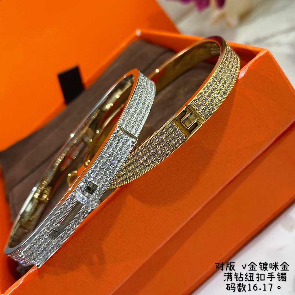 18K Hermes Yellow Gold Kelly Diamonds Bracelet