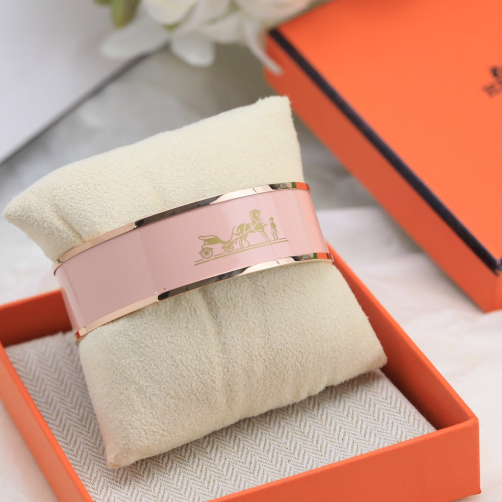 18K Hermes Enamel Cal ̈ ̈che Wide Bangle Bracelet