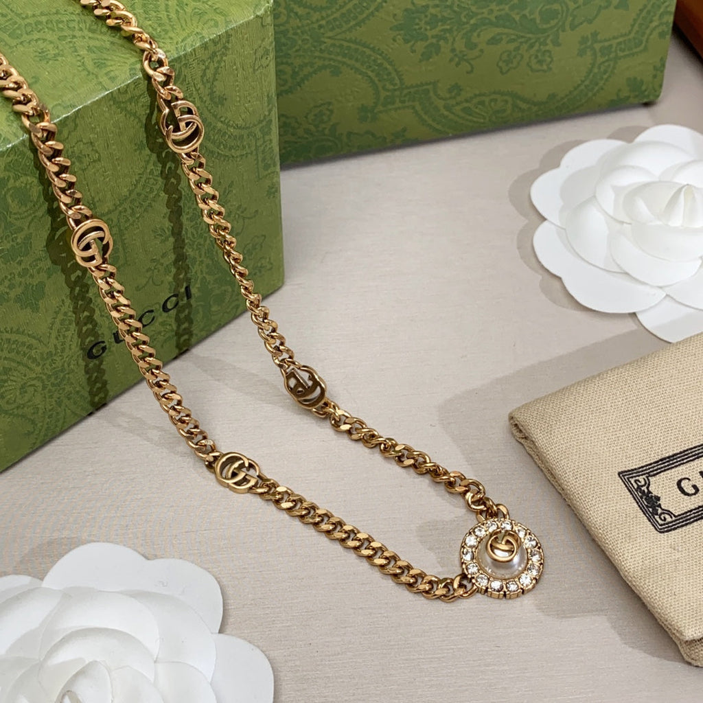 18K Gucci Double Flower Necklace