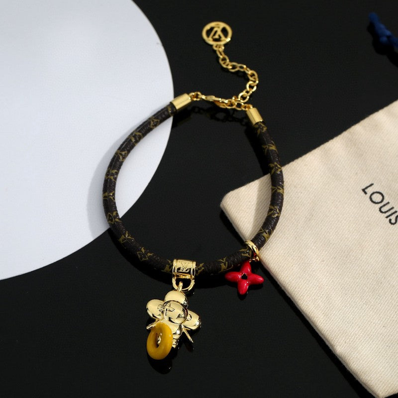 18K Louis Vuitton Circle Bracelet