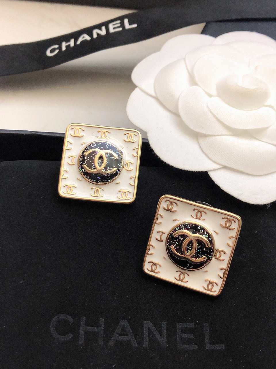 18K Chanel Vintage Earrings