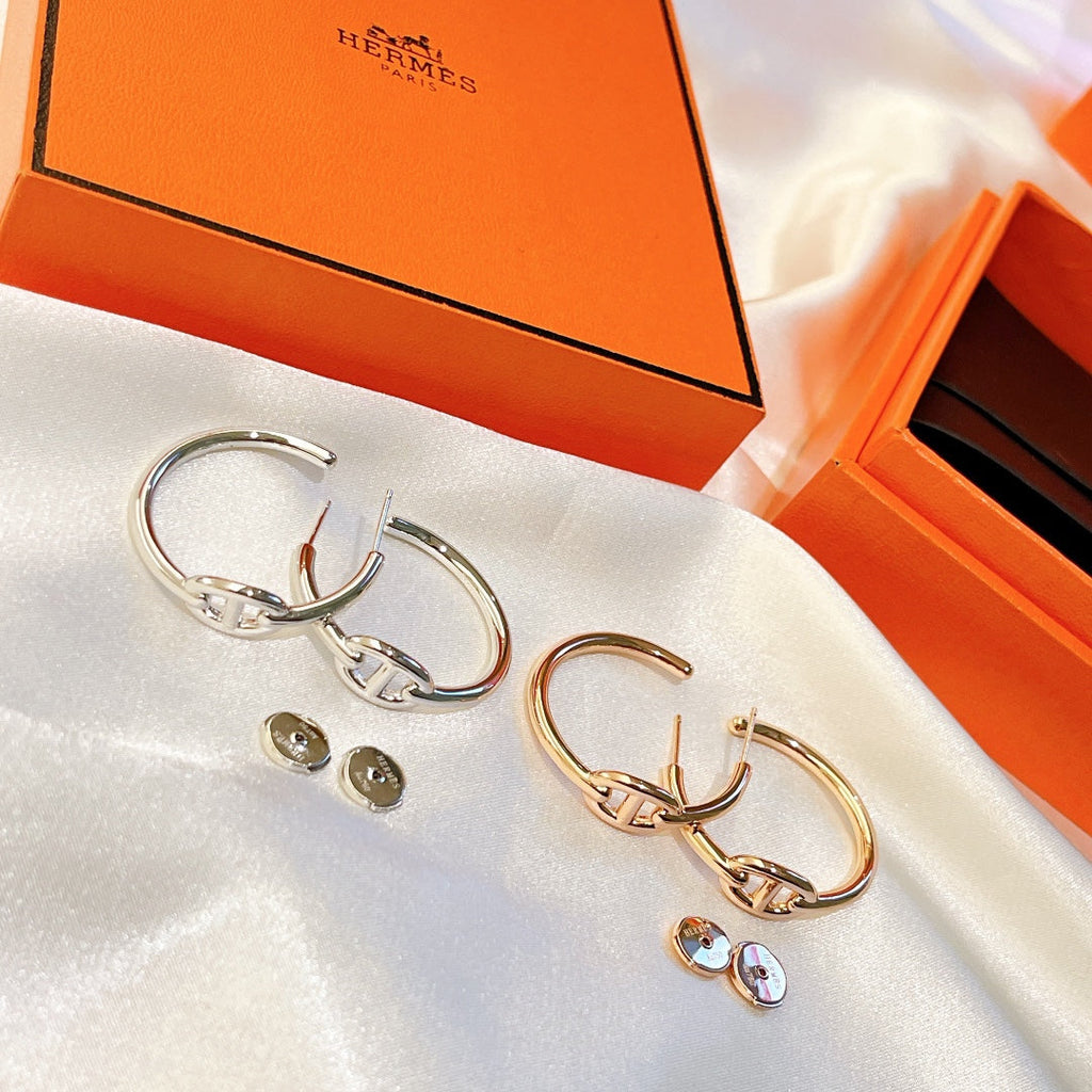 18K Hermes Chaine D'Ancre Earrings